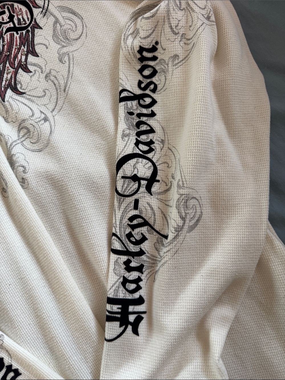 Harley-Davidson Cream Hoodie with Maroon Wing Chest Graphic - Picture 4 of 6